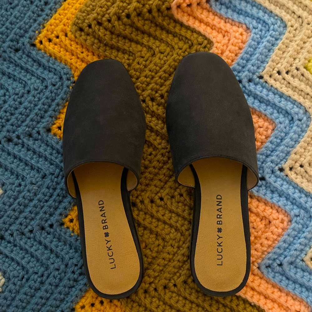 Lucky Brand size 5 mule EUC